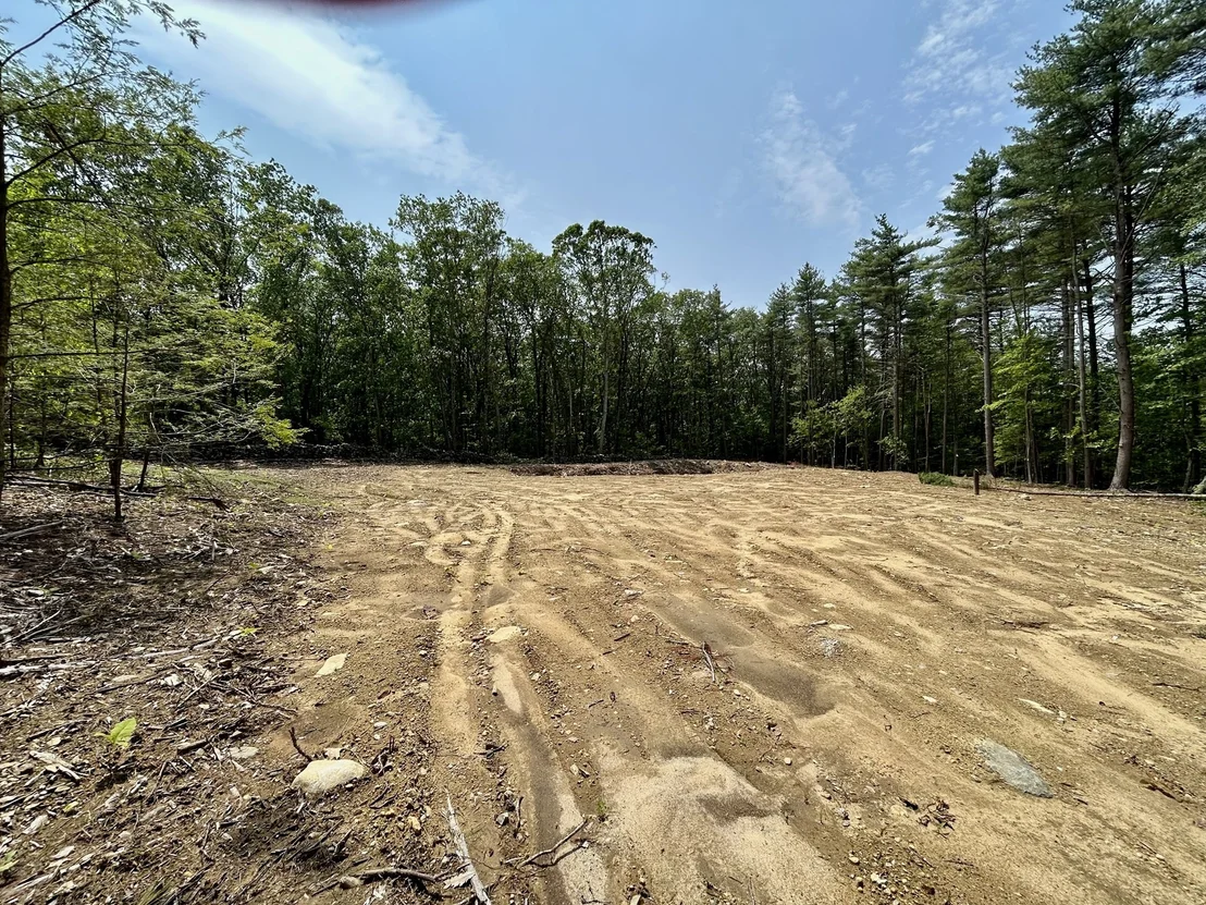 Photo of 5 Pine Woods Ln
