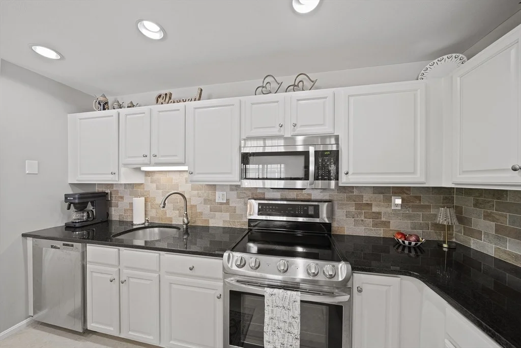 Photo of Unit 7 at 7 Evergreen Circle