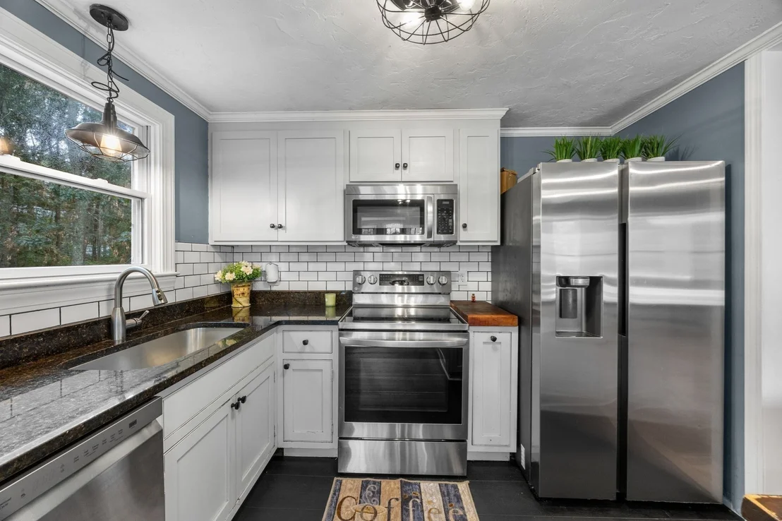 Photo of 2 Sharon Ln