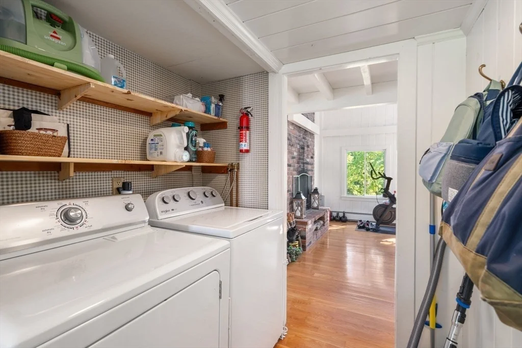 Photo of 339 Boston Rd