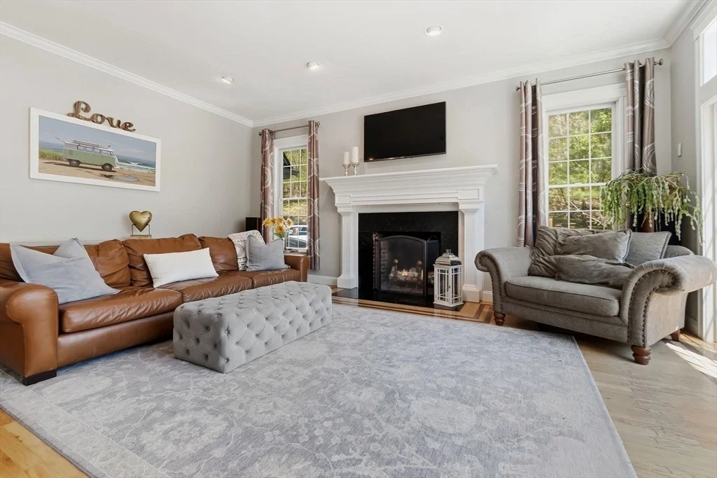 Photo of 1 Colonial Drive