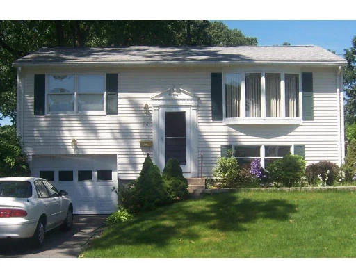 Photo of 46 Bostwick Ln