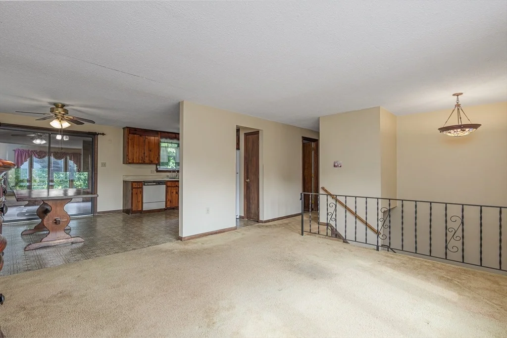 Photo of 131 Bridle Path Ln