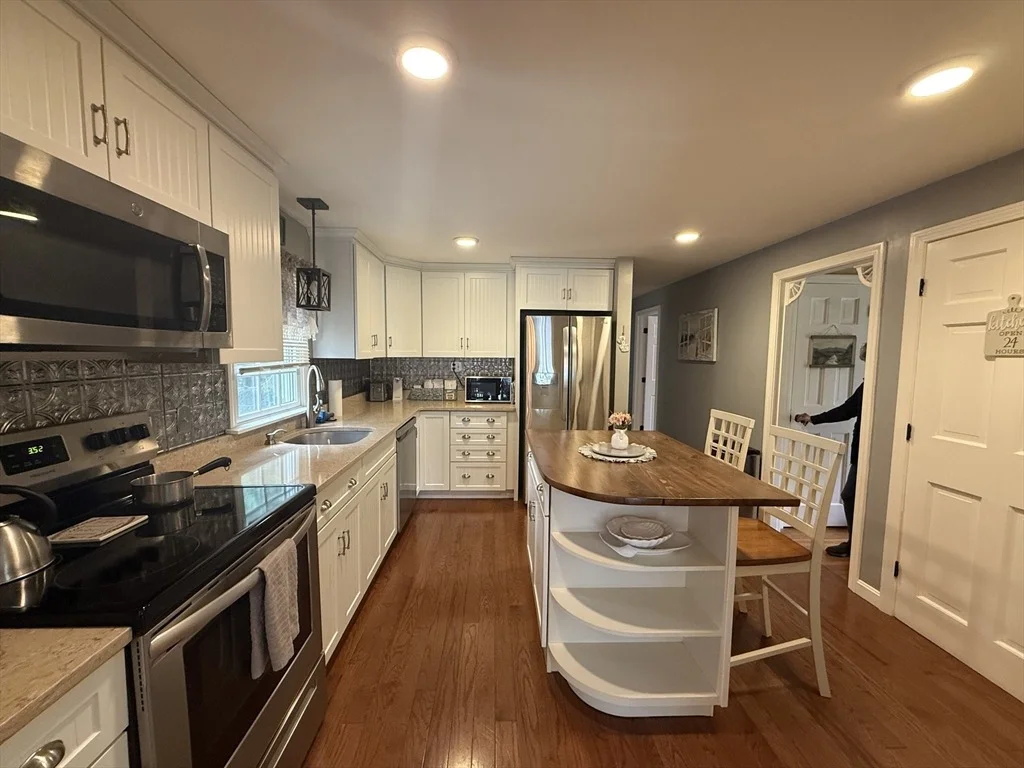 Photo of 106 Hickory Hill Circle