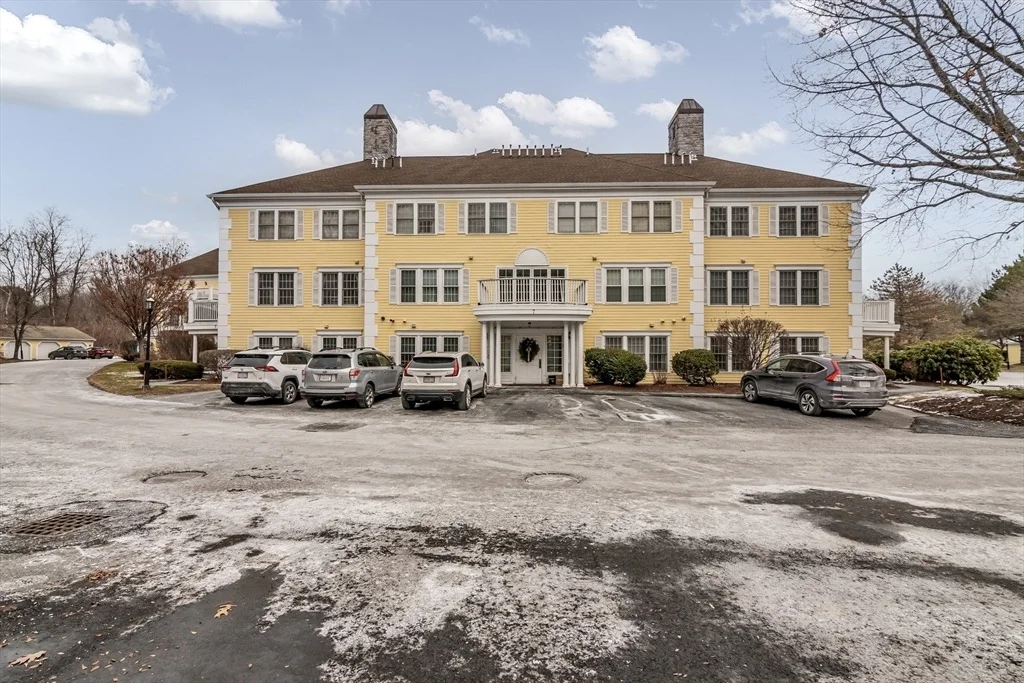Photo of Unit 7204 at 1 Riverview Blvd