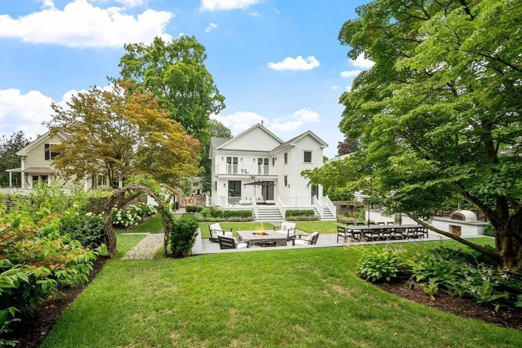 Photo of 55 Maple Avenue
