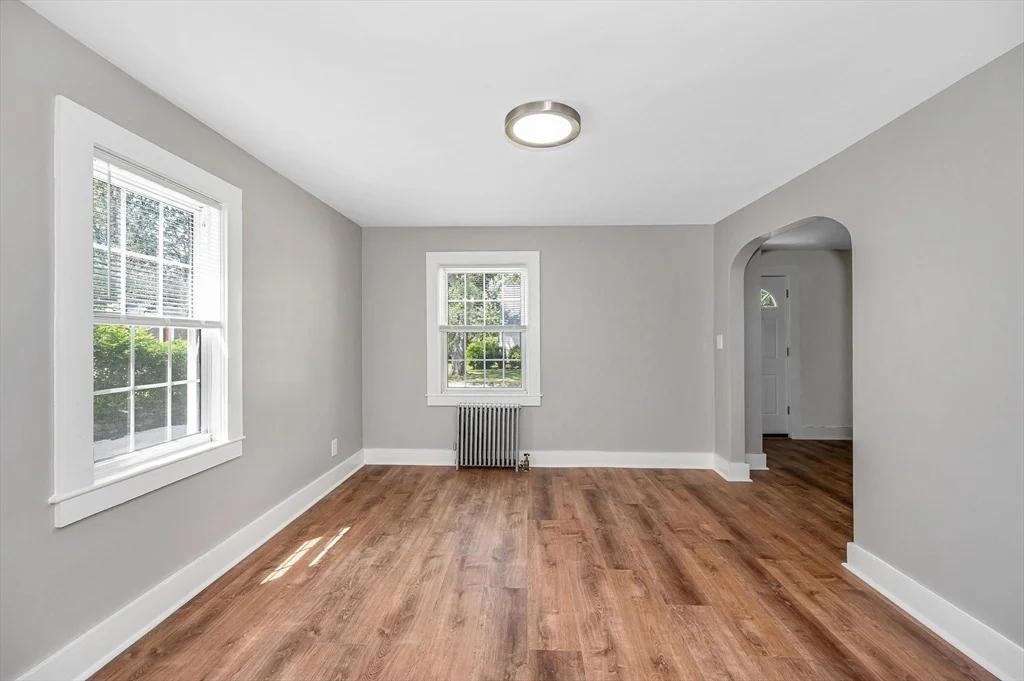 Photo of 15 Junior Avenue
