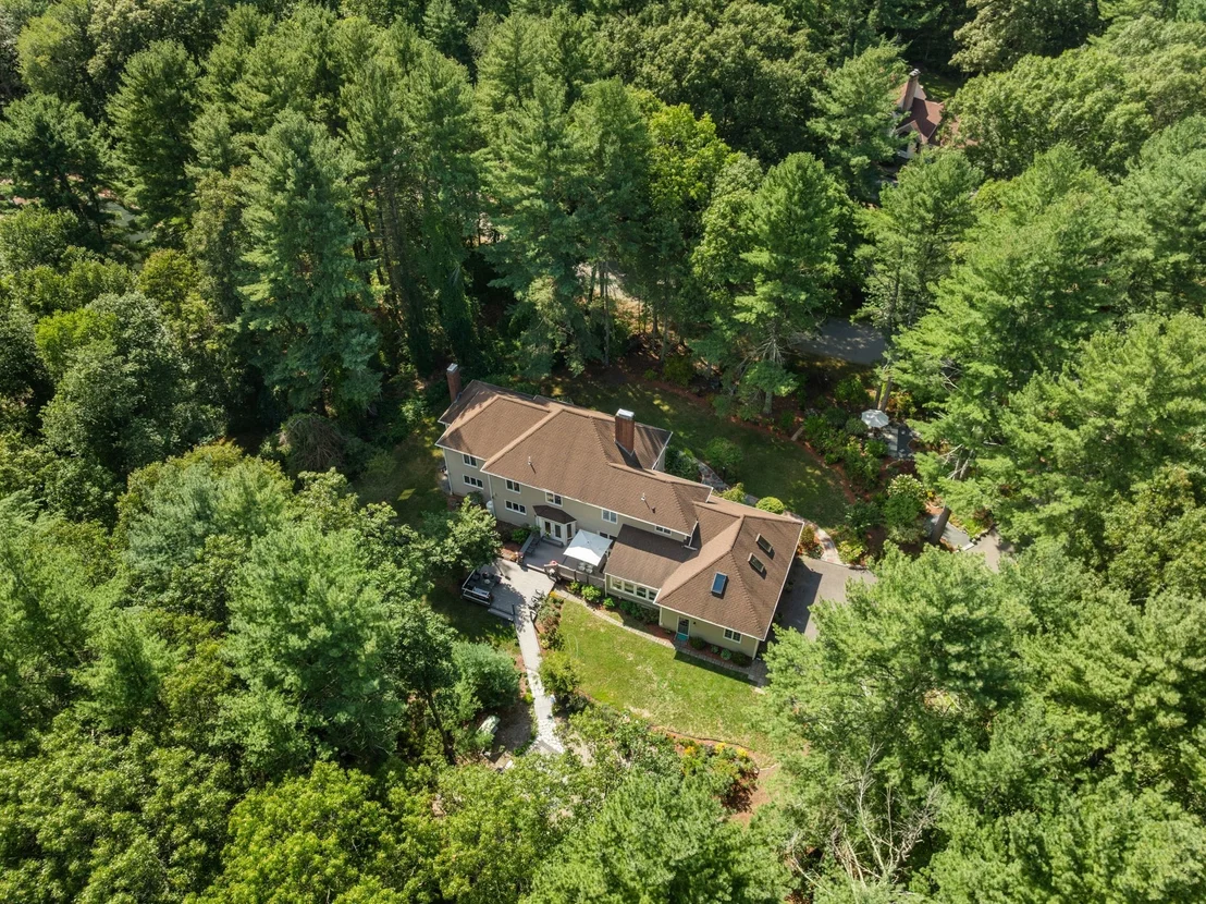 Photo of 40 Grand Hill Dr