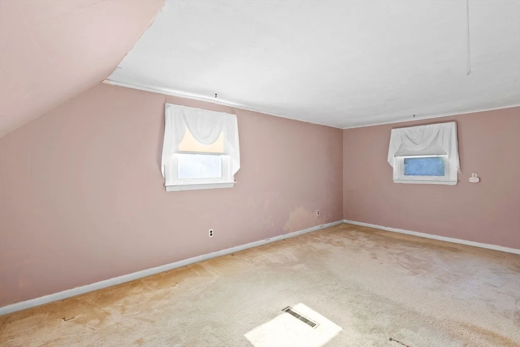 Photo of 14 Clay Pond Rd