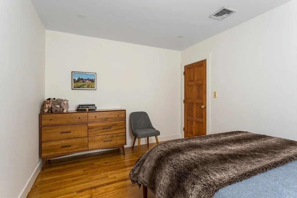 Photo of 100 Daniels St