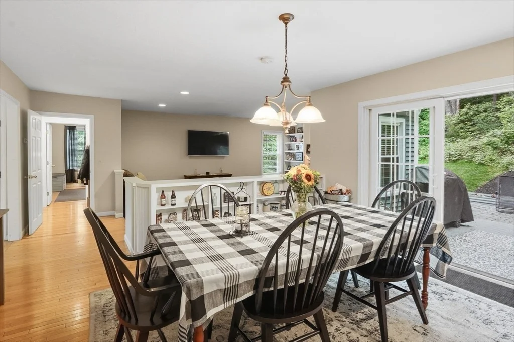 Photo of 23 Brooks Xing