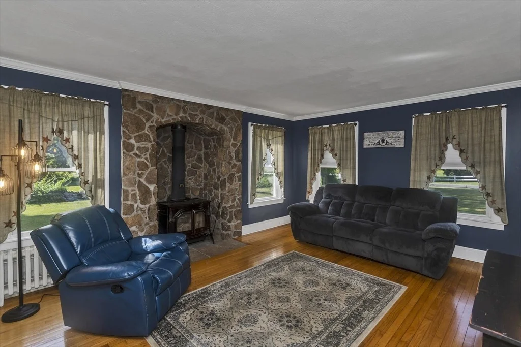 Photo of 138 Vining Hill Rd
