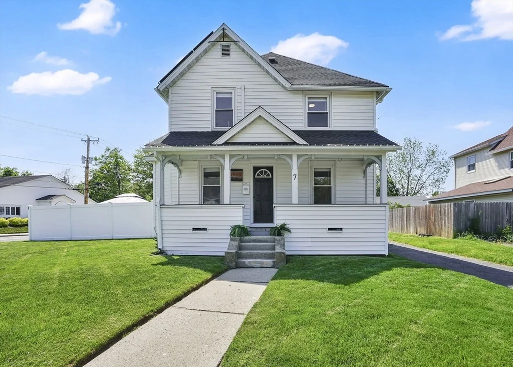 Photo of 7 Maple St