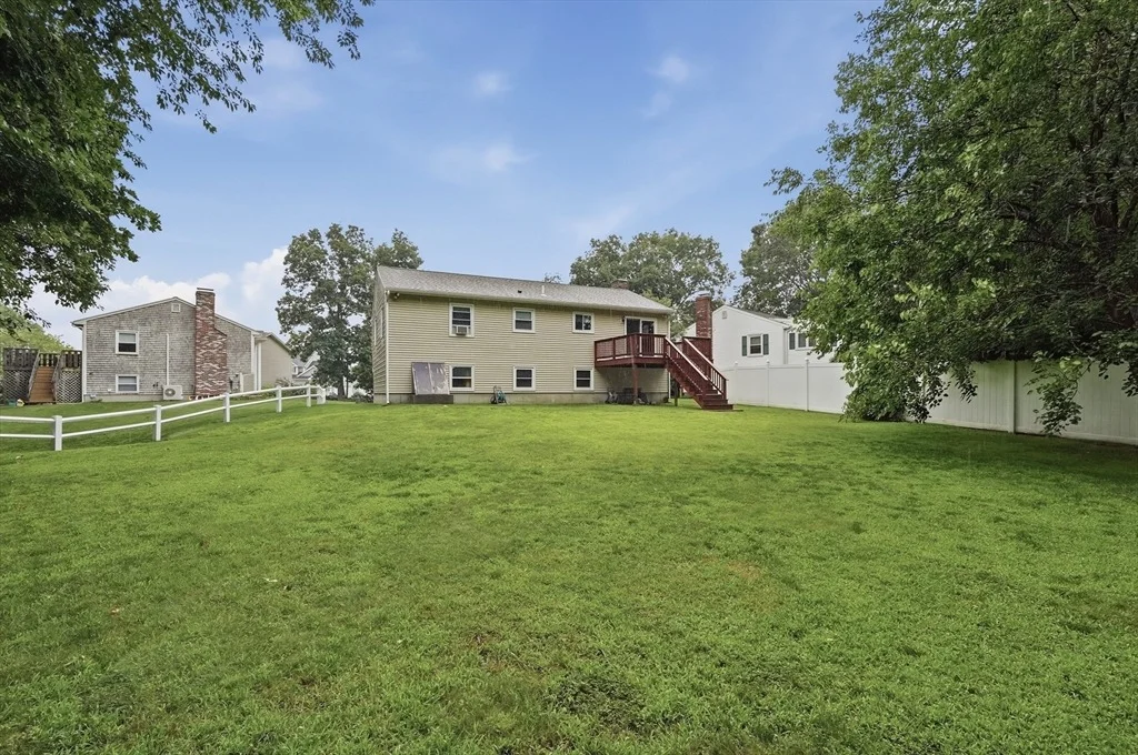 Photo of 568 Lantern Ln