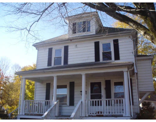 Photo of 1 Main St