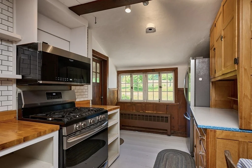 Photo of 40 Whately Glen Road