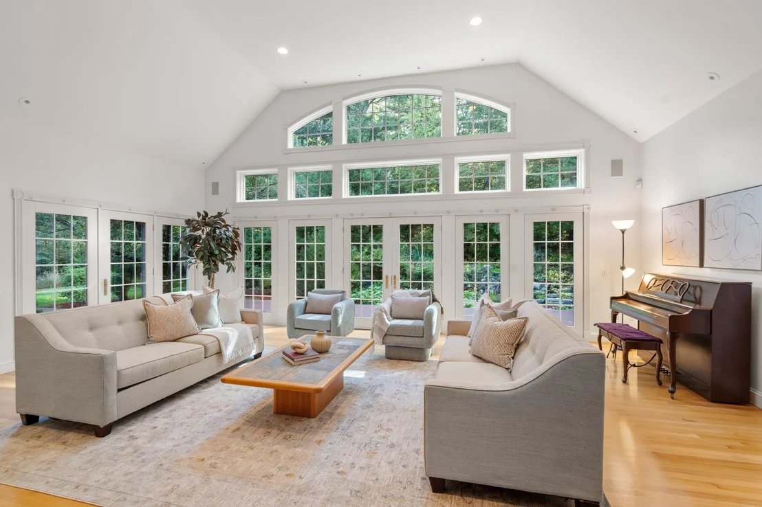 Photo of 24 Davis Rd