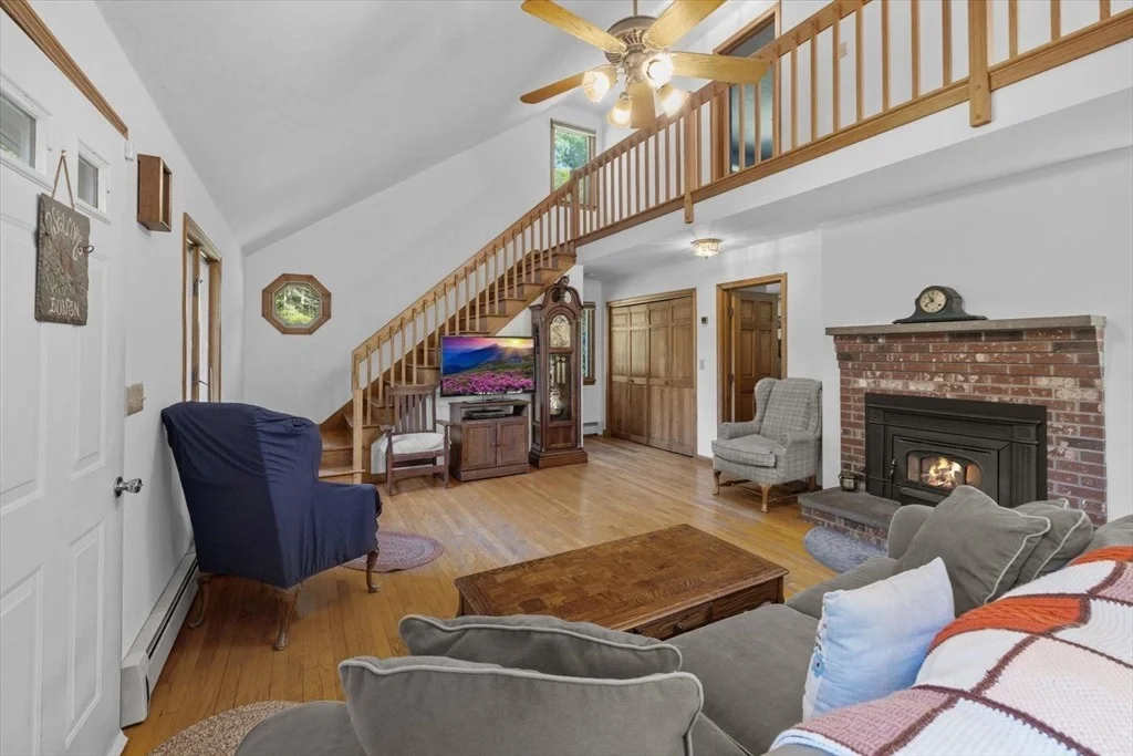 Photo of 110B High Street