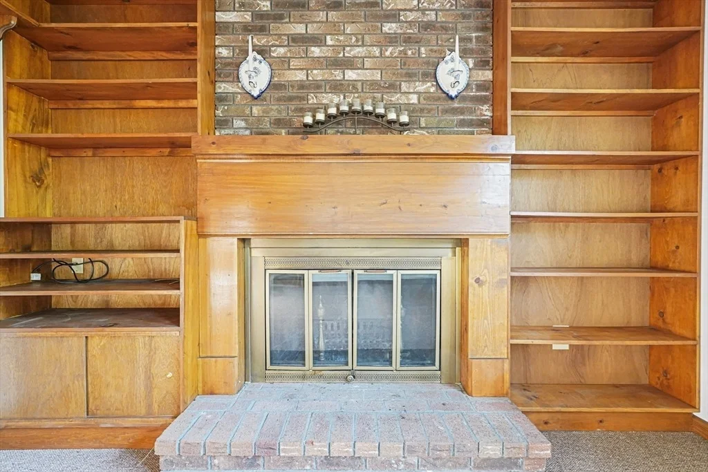 Photo of 17 Wood Ln