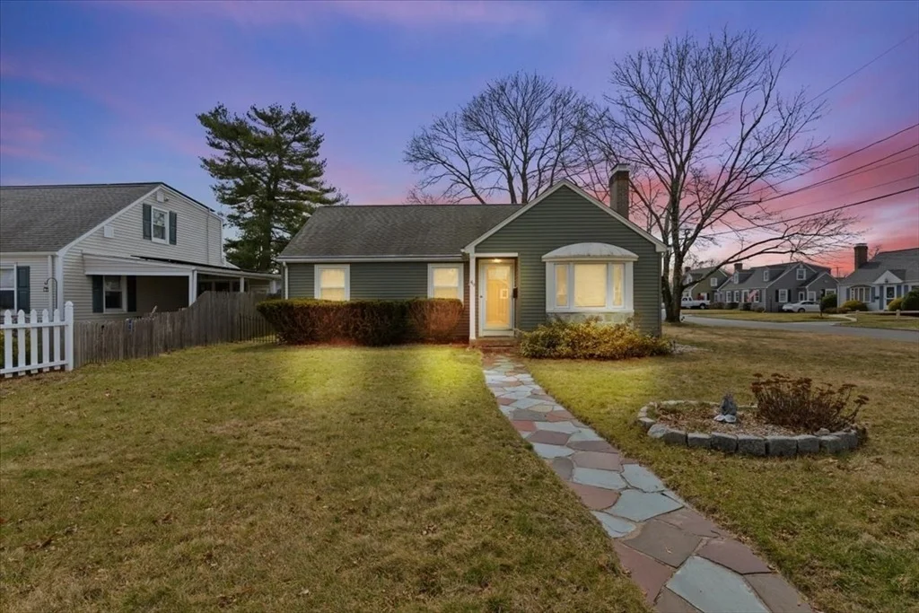 Photo of 49 Cove St