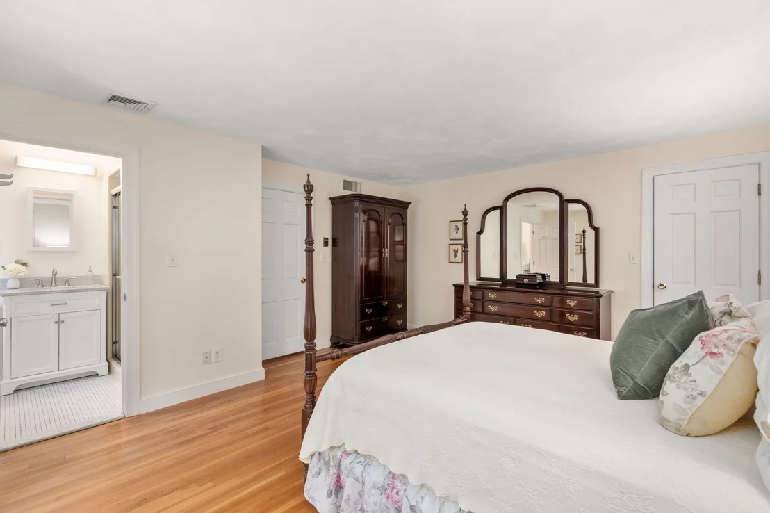 Photo of 112 Thunder Rd