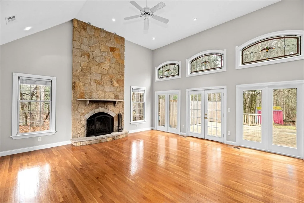 Photo of 2 Plumfield Ln.