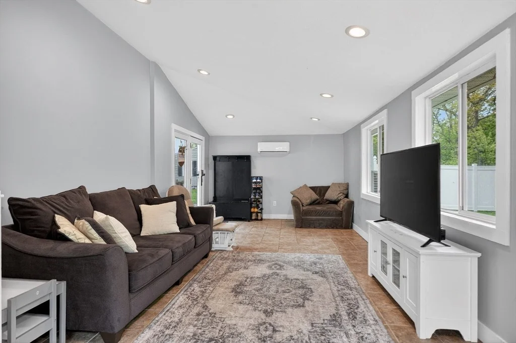 Photo of 31 Mount View Dr.