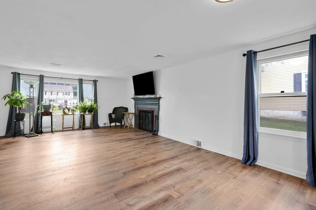 Photo of 36 Braintree Rd