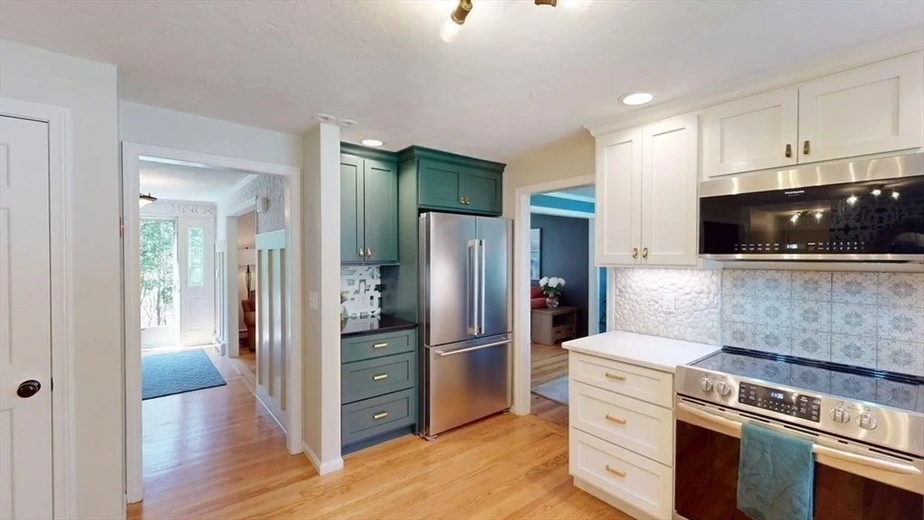 Photo of 4 Oak Dr