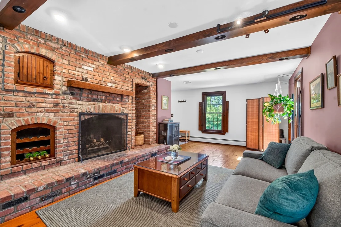 Photo of 187 Blackstone Street