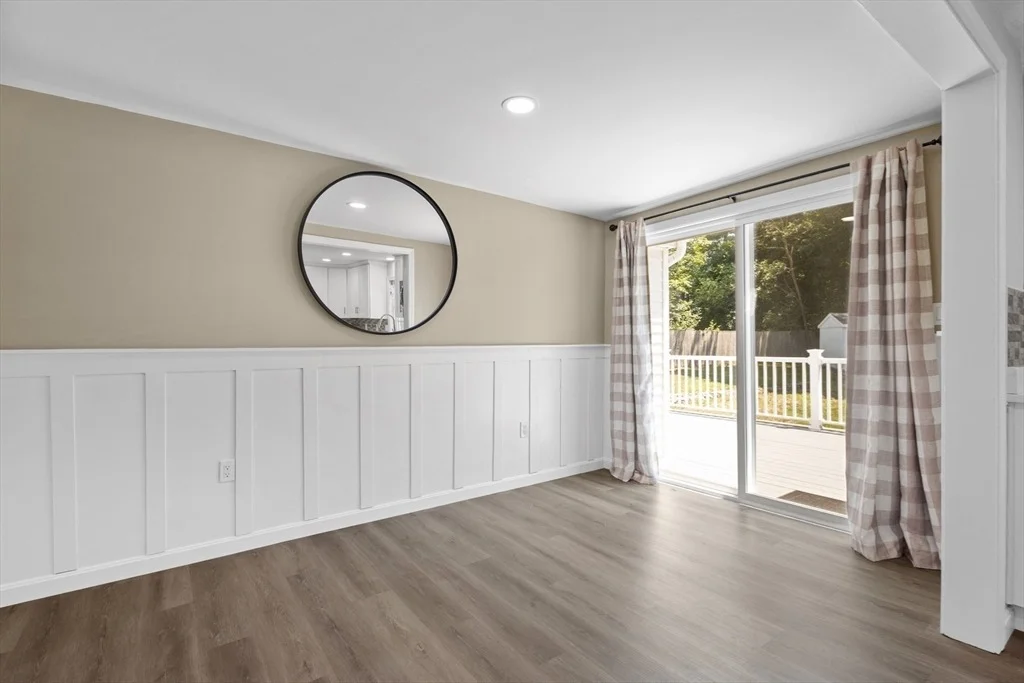 Photo of 5 Squire Ln