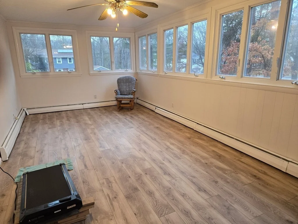 Photo of 48 Spring Ln