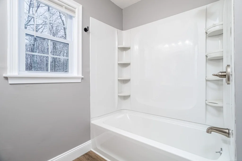 Photo of 1020 Richardson Road