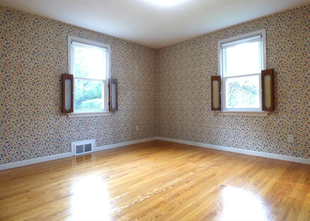 Photo of 96 Winding Ln