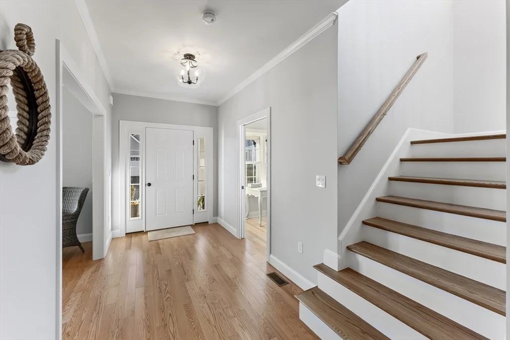 Photo of 105 Plain St