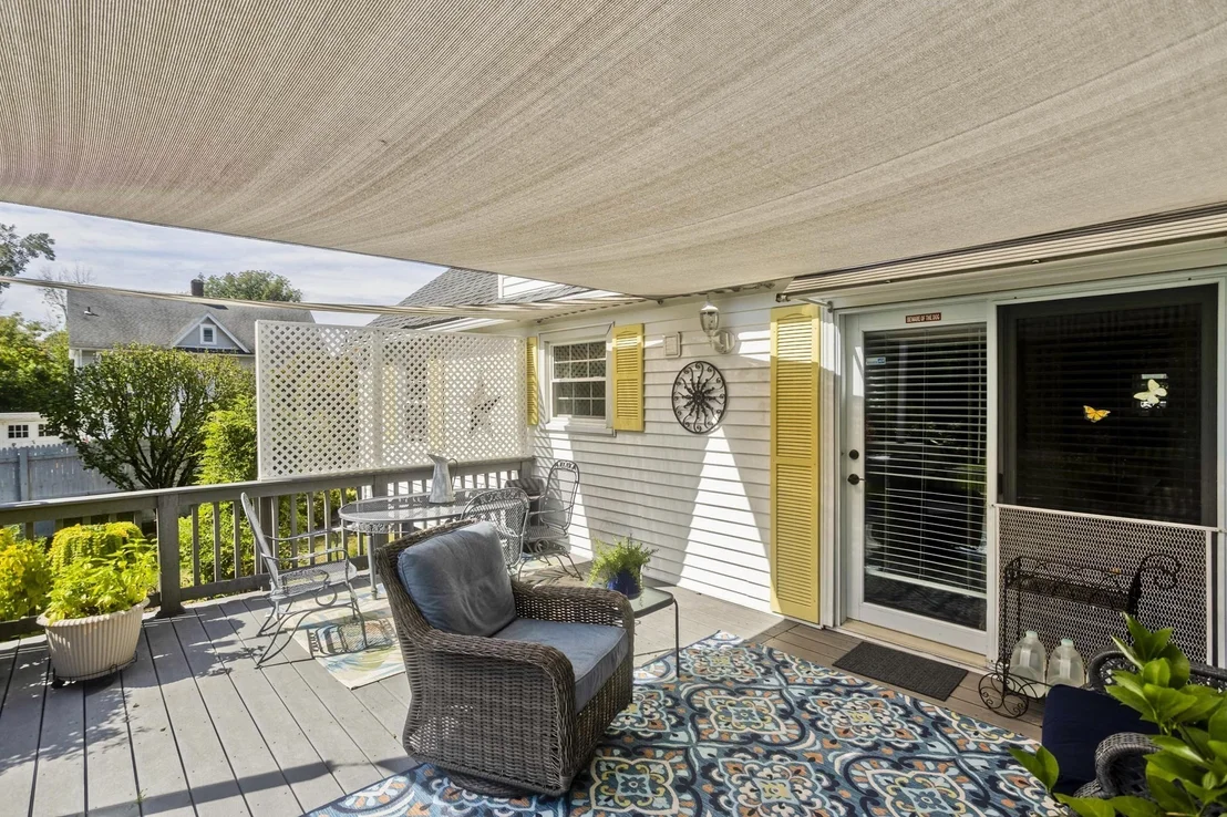 Photo of 65 Beauchamp Terr.