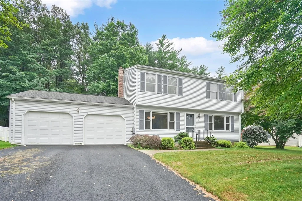 Photo of 61 Caitlin Dr