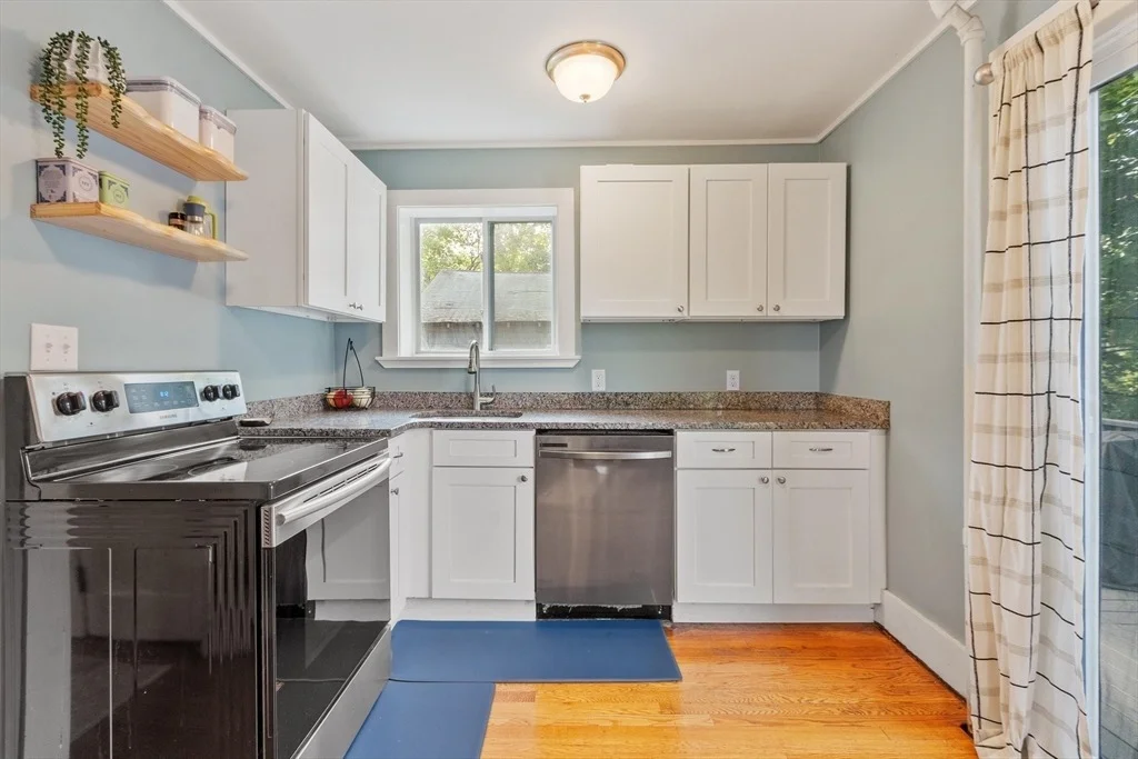 Photo of 147 Wallingford Ave