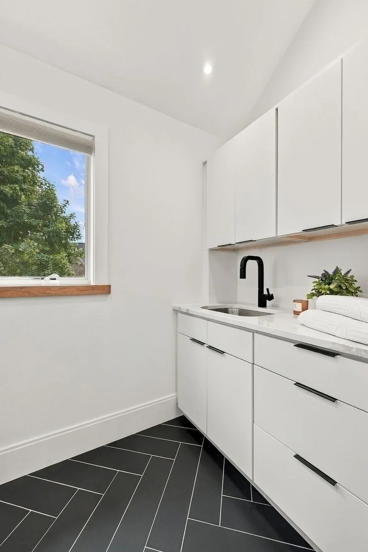 Photo of 8 Dennison Ave
