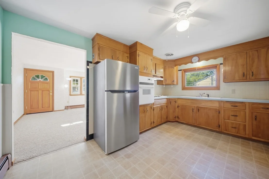 Photo of 44 Memorial Dr