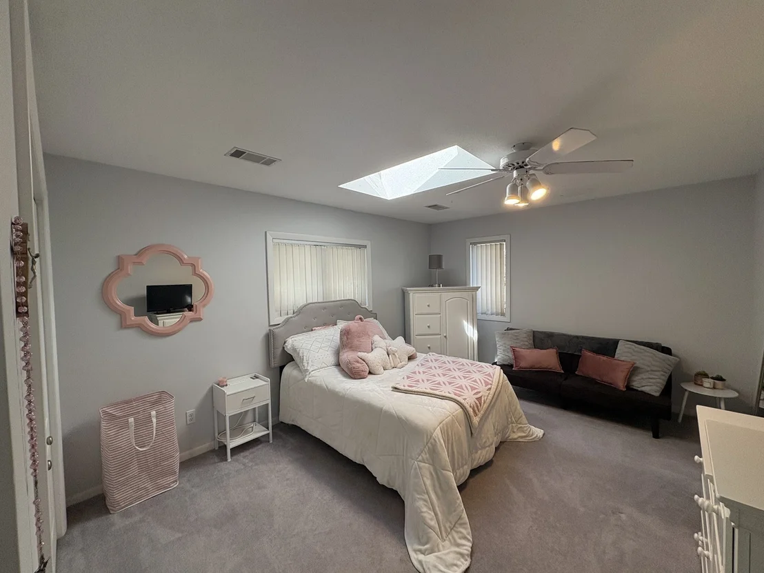Photo of 321 Westerly Cr.