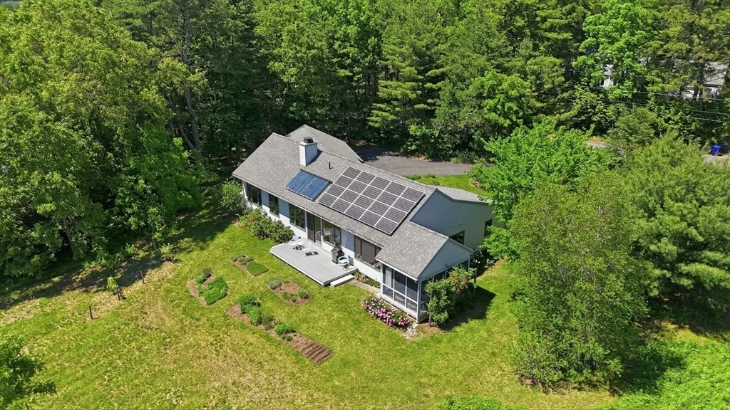 Photo of 481 Station Rd