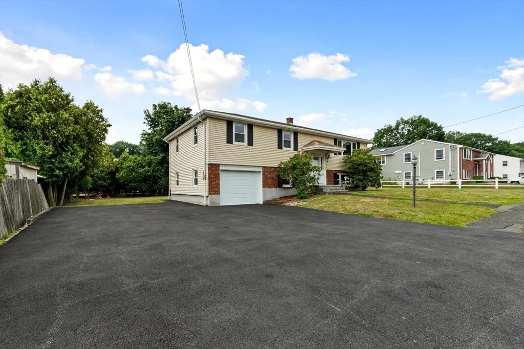 Photo of 4 Eileen Rd
