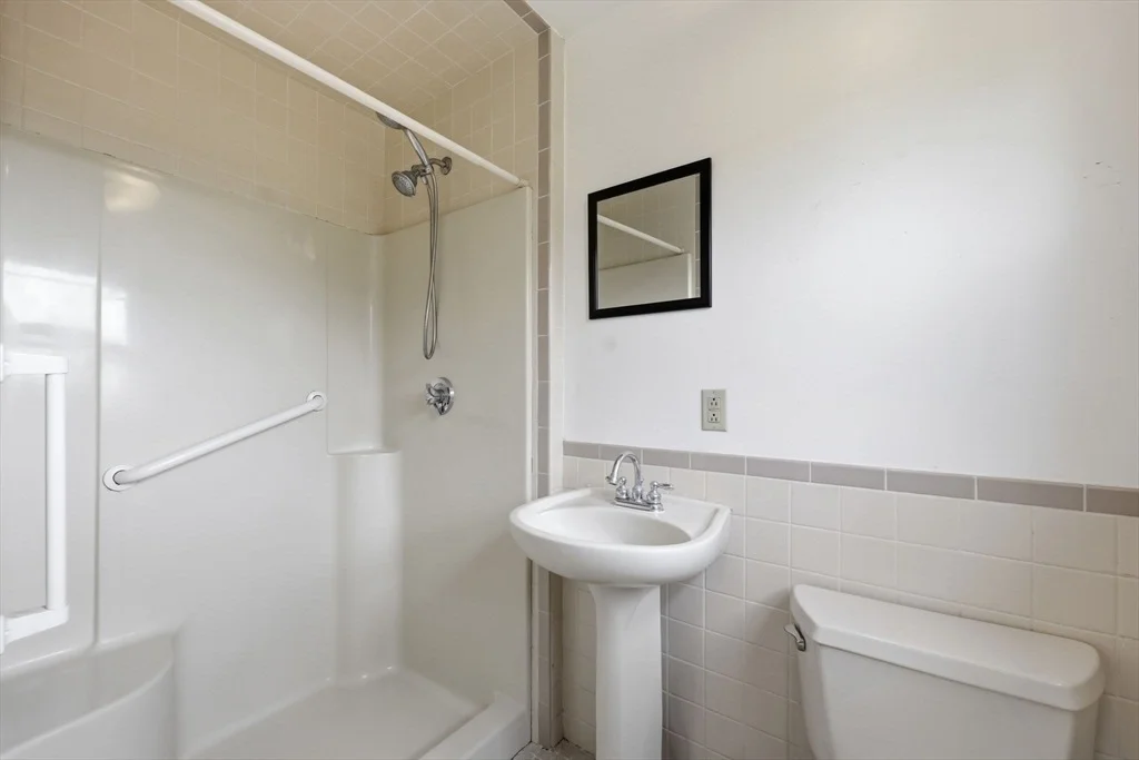 Photo of 11 James Rd