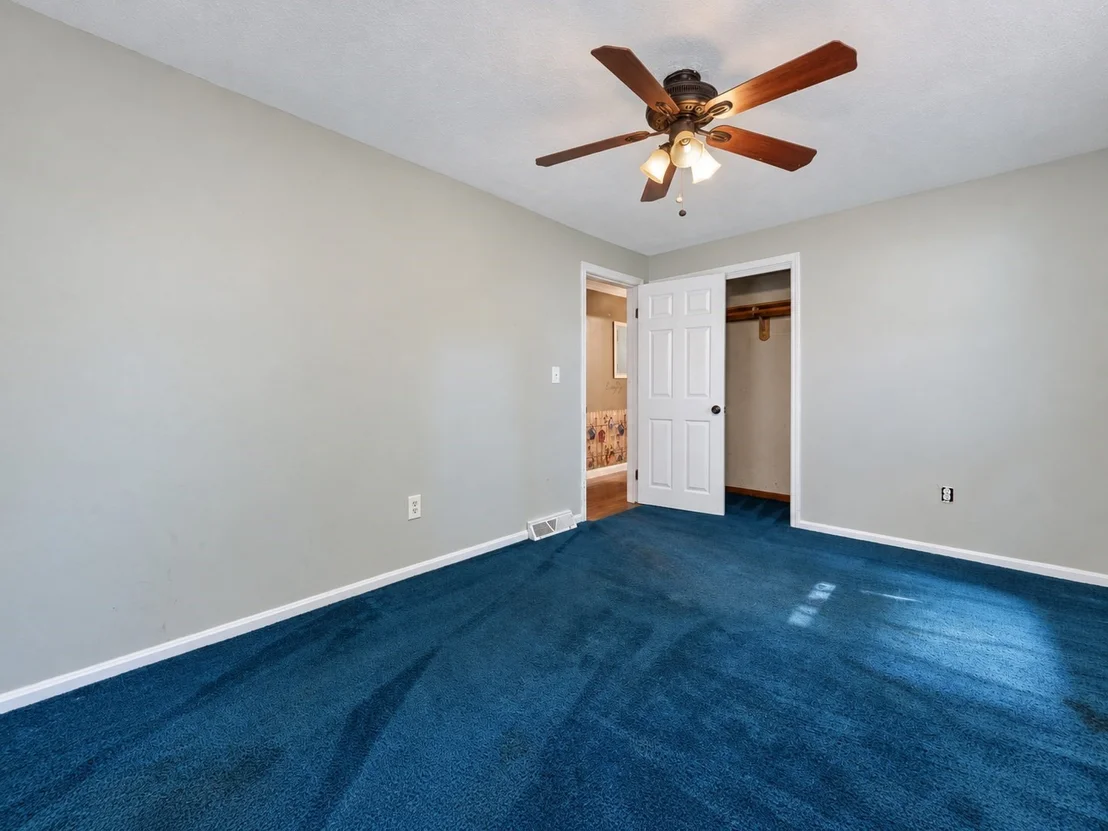 Photo of 5 Glenwood Cir