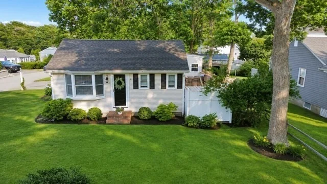 Photo of 25 Clover Ln
