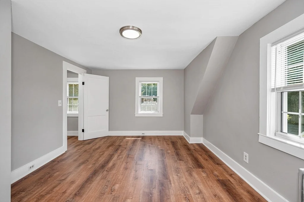 Photo of 15 Junior Avenue