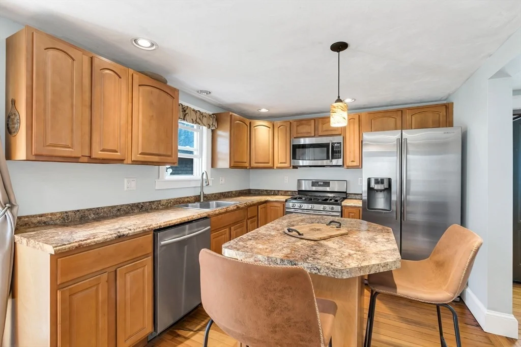 Photo of 478 Fall River Ave