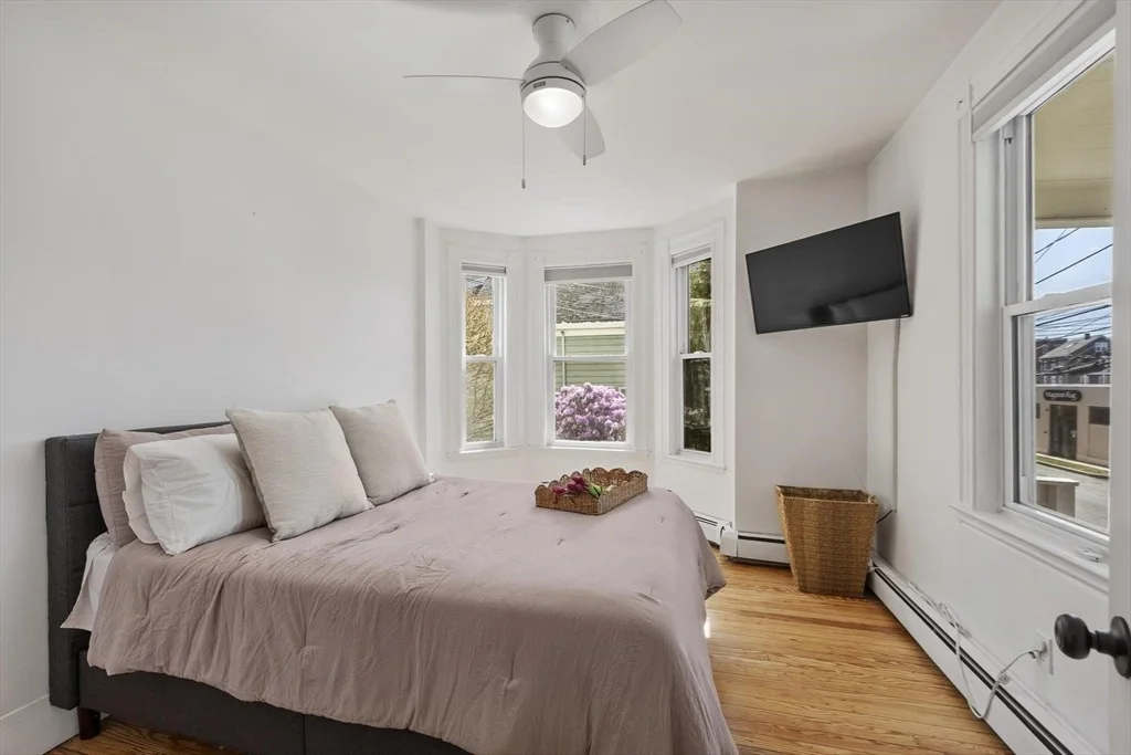 Photo of Unit 1 at 155 Maple St