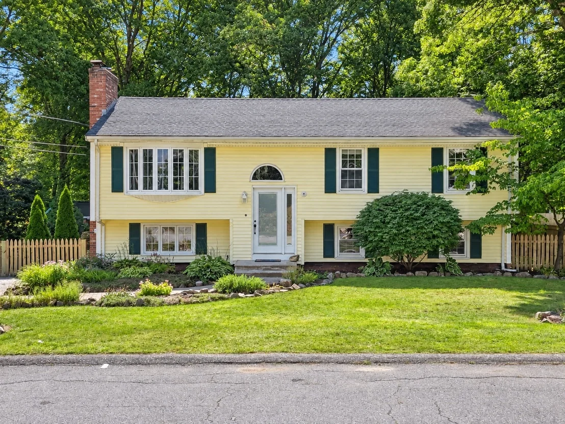 Photo of 5 Glenwood Cir